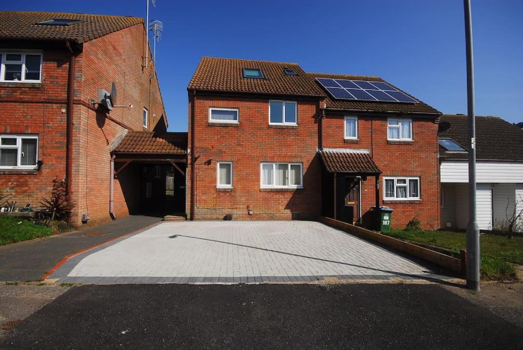 Perfect Couple Retreat To Unwind&Relax With Hottub Apartment Peacehaven Exterior photo