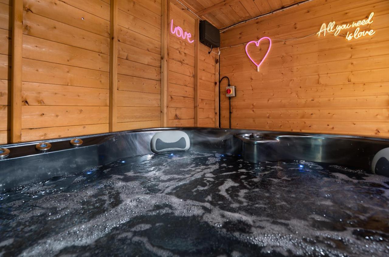 Perfect Couple Retreat To Unwind&Relax With Hottub Apartment Peacehaven Exterior photo